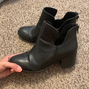 Adorable unique Steve Madden black booties.